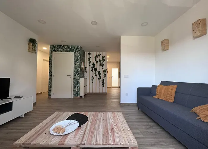 アパート S'apartments レイリア