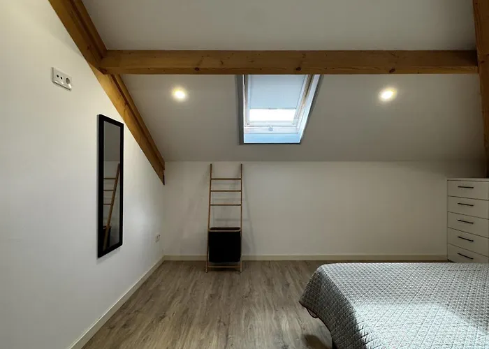 アパート S'apartments レイリア